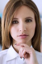 Te copiază, dar fără niciun strop de admirație