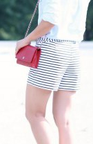 Pantalonii scurți cu dungi @sydneysdiary