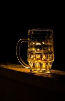 Consumi mai mult alcool decât trebuie