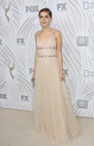 Kiernan Shipka în Miu Miu
