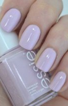 Unghii pastelate