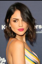 Eiza Gonzalez a optat pentru o nuanță de castaniu