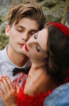 Postează pe Tumblr doar GIF-uri cu cupluri