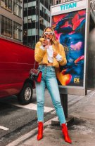 Cropped jeans cu talia înaltă