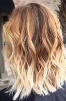 Blond deschis și strălucitor