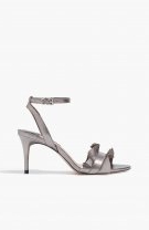 Sandale metalizate cu volane Stradivarius – 129,90 de lei