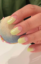Semilună pastel