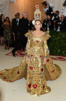 Cele mai urâte ținute: Sarah Jessica Parker în Dolce & Gabbana