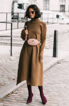 Rochie lungă și cizme tip șosetă