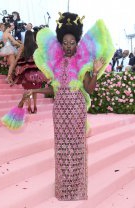 9. Lupita Nyong'o în Versace