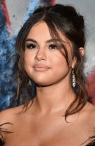 Selena Gomez - Lupus