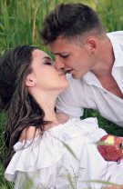 Sărutul și fazele ciclului menstrual la femeie