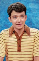 Asa Butterfield nu mai este un copi