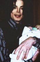Blanket, născut cu ajutorul unei mame surogat