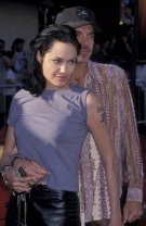 Angelina Jolie are fantezii vampirești