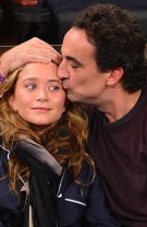 Mary-Kate Olsen și Olivier Sarkozy își spun ADIO 