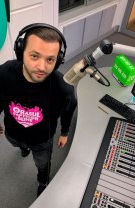 A visat dintotdeauna să ajungă prezentator la radio