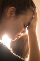 Dacă ești mereu în căutarea aprobării altora, vei trăi în teamă