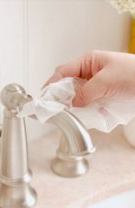 Folosește hârtie cerată pe suprafețele din oțel inoxidabil 