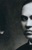 Și-a aprofundat studiile în America, alături de Dumitru Bagdasar
