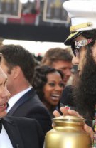 Farsa făcută de Sacha Baron Cohen lui Ryan Seacrest