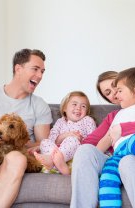 1. Faptul că stai aproape de o rudă infectată