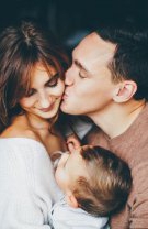 Alege doar acea persoană care ar putea fi un model pentru copilul tău