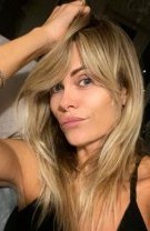 Hoara Borselli, o adevărată bombă sexy