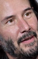 Keanu Reeves finațează spitale în secret