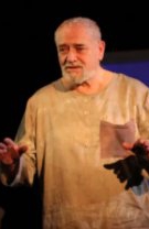 Teatrul, marea sa iubire