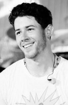 Nick Jonas (29 de ani)
