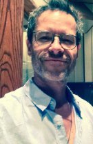 8. Guy Pearce