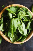 1. Legumele verzi și cele cu frunze de culoare verde închis