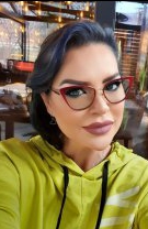 Schimbare spectaculoasă de look, după ce a învins cancerul