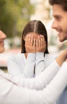 5. Unul dintre partenerii duce o viață dublă