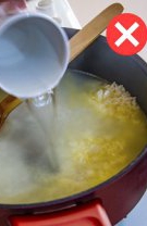 3. Nu călim orezul înainte de a-l găti