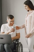 1. Nu te aștepta ca persoana respectivă să facă treaba în locul tău