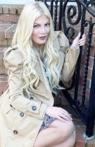 Tori Spelling și-a început cariera în adolescență, inspirată fiind de tatăl ei