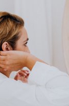3. Încearcă să afli ce tip de femeie îi place bărbatului pe care l-ai descris, ca să vezi dacă și tu te încadrezi în această categorie