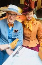 Inspirată de muzica americană, bătrânica și-a clădit, inițial, o carieră în dans