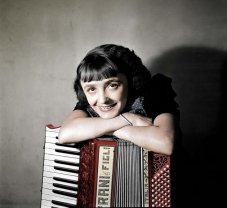 La 17 ani a devenit mamă