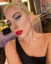 5. Unghia acrilică ruptă a lui Lady Gaga.