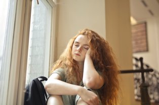 1. Te lupți cu o stimă de sine scăzută
