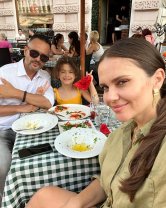 Nu se ferește „să își spele rufele în public”, așa cum au acuzat-o câțiva urmăritori din online
