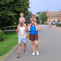 Gabriela Cristea a dezvăluit câți bani cheltuie pentru plăcerile fiicelor sale
