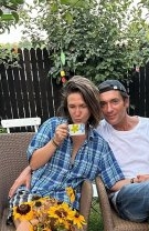 Adela Popescu și Radu Vâlcan își construiesc o casă la Șușani
