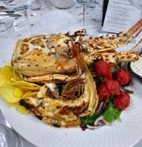 Adrian Minune și-a deschis un restaurant de lux cu mâncare mediteraneeană