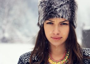 Cum arăta Iustina Loghin de la Insula Iubirii înainte să își pună acid în buze