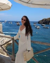 Elena și Ianis Hagi se relaxează în luna de miere după nuntă