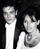 Alain Delon alături de Nathalie Barthelemy, mama fiului său cel mare